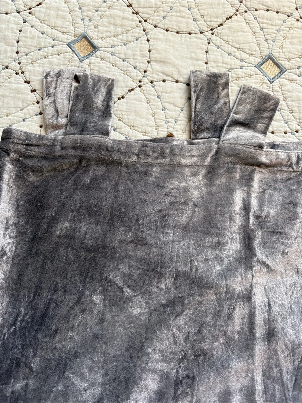 URBAN OUTFITTERS HOME CRUSHED VELVET HEAVY DRAPES/CURTINS / SILVER GREY